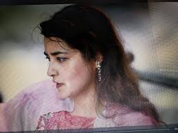 Farida Malik Live In India...