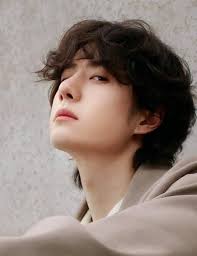 Look #3 🆕【2025-12-08 Yanjin Puzi Weibo UPDATE】 #WangYibo王一博 𝗚𝗹𝗼𝗯𝗮𝗹  𝗕𝗿𝗮𝗻𝗱 𝗦𝗽𝗼𝗸𝗲𝘀𝗽𝗲𝗿𝘀𝗼𝗻. YIBOxYanjinPuzi GlobalBSP  #WangYiboYanjinShopGBA