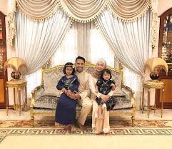 Farah diana anuar yang dikesan bakatnya menerusi rancangan realiti akademi fantasia (af) musim kedua, selepas sekian lama 'menghilang'. Tak Boleh Dua Dua Ego Keras Kepala Takkan Ada Chemistry Farah Af2 Kongsi 10 Tahun Tinggal Bersama Syukur Dapat Mentua Sporting Memahami Keluarga