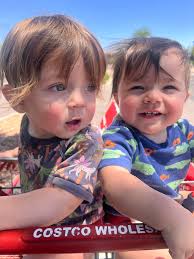 Hi please can someone remove everyone out of The pictures and just keep my  daughter in the pink dress