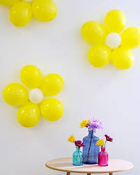 Flower Shaped Balloon Wall Decor Sweet Paul Magazine Balloon Decorations Ballon Decorations Simple Balloon Decoration