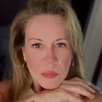 Adriane Adamian Costa