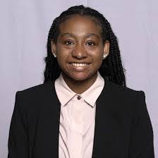 Kristen Crowe's Instagram, Twitter & Facebook