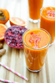 Super C Smoothie Mit Kaki Und Zitrusfruchten Elle Republic Rezept Lebensmittel Essen Vollwerternahrung Rezepte Obst Smoothie
