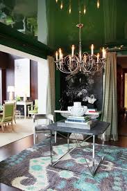 19 Times A Painted Ceiling Changed Everything Blue Living Room Decor Living Room Green Lacquered Walls