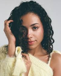 Devon Fox's Instagram, Twitter & Facebook