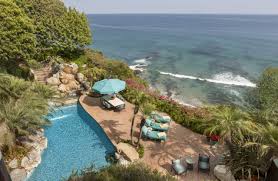 By 1970 malibu had developed substantially since world war ii, but it was still a long way from what it was to become. Movie Producer Sidney Kimmel Cuts Price Of Malibu Beach House By 16 Million Mansion Global