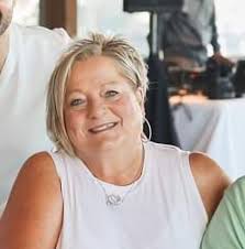 Can someone message me about food pantries in the area please