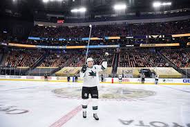 Patrick denis marleau (born september 15, 1979) is a canadian professional ice hockey forward for the san jose sharks of the national hockey league (nhl). Um3rjvg835p Bm