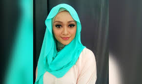 Entreprenuer, malaysian actress & race car driver. Maruah Keluarga Tercemar Insiden Rumah Diserbu Faye