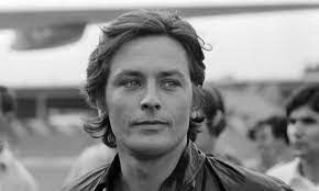 Ecco le vallette della terza serata attrice 26enne la prima, modella 28enne la seconda. Alain Delon Sara Presto Nonno Anouchka Delon Aspetta Il Suo Primo Bambino Radio Monte Carlo