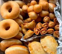 Nigerian pastries and small chops easy tips | Facebook