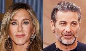 Jennifer Aniston Steps Out With Rumored Boyfriend Hypnotist Jim Curtis for  4th of July Getaway – Star Magazine | Celebrity News, Exclusives, Photos  and Videos