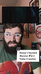 The Hat Box Ghost is HAUNTING. I can’t wait to see this one.  #grimgrinningghosts #comeouttosocialize #alwaysroomforonemore  #stretchingroom #hauntedmansion #rosariodawson #lakeithstanfield  #dannydevito ...