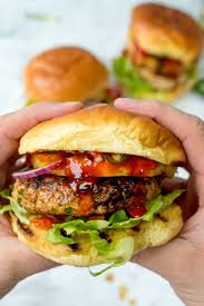 Drooling Over This Delicious Hawaiian Salmon Burger With Grilled Pineapple Recipe Salmon Burgers Grilled Salmon Recipes Salmon Burger Recipe