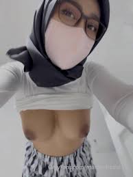 Mariam Hadid AKA Syalifah - FAPCAT