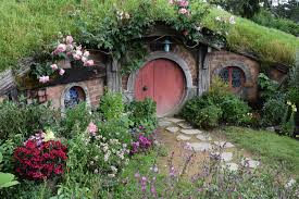 Finde 92 angebote für haus mit garten mieten privat zu bestpreisen, die günstigsten immobilien zu miete ab € 230. Haus Und Garten Hobbit Music2biz Instore Radio Streaming Music Technology