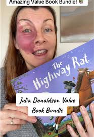 What’s your favourite Julia Donaldson Book? . . @The Book Bundle  #juliadonaldson #kidsbooks #kidsbookswelove #childrensbooks #kidsgifts