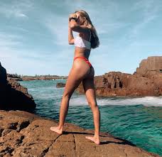 Emalie Das - Model, Creator - theright.fit