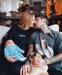 Con la blogger, a los angeles, la famiglia al completo e soprattutto la mamma, che chiara ha voluto con sé durante il parto. Chiara Ferragni Tblondesalad Twitter