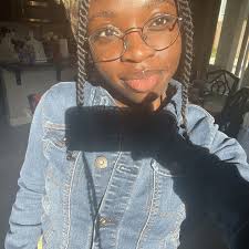 hiiii! my name is sharon adelusi and i am an incoming student of the uc  merced class of 2029! i plan