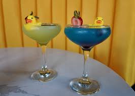 We've been bottomless at franklin ave since 2016, and we couldn't be more proud to represent the south side of hartford. Place 2 Be Brings Bottomless Bathtubs Bougie Vibe Revolutionary Service Approach To West Hartford Restaurant Scene We Ha West Hartford News
