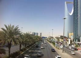 تُعلن كلية الملك فهد الأمنية عن التسجيل للحاصلين على المؤهلات الجامعية من المواطنين السعوديين، حيث يتم استقبال الجامعيين للالتحاق بالكلية تمهيدًا لتسكينهم في الوظائف الأمنية المختلفة بوزارة الداخلية، وذلك بحسب التخصص الذي نال فيه الشاب درجة البكالوريوس أو الليسانس. ÙˆØ¸Ø§Ø¦Ù Ù„Ù„Ø³Ø¹ÙˆØ¯ÙŠÙŠÙ† ÙÙŠ ÙƒÙ„ÙŠØ© Ø§Ù„Ù…Ù„Ùƒ ÙÙ‡Ø¯ Ø§Ù„Ø£Ù…Ù†ÙŠØ© Ø£Ø±ÙŠØ¨ÙŠØ§Ù† Ø¨Ø²Ù†Ø³