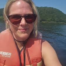 Lemon drizzle, school cake and chocolate cupcakes 🧁 It's been a while 😋  #schoolcake #chocolatecupcakes #lemondrizzle