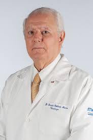 Médica Sur: Acerca del médico