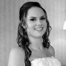 Amanda Drumm's Instagram, Twitter & Facebook