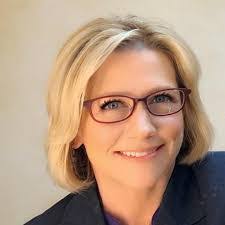 Debbie Carlock's Instagram, Twitter & Facebook