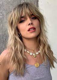 Awesome Long Shag Hairstyles With Bangs You Must Try In 2019 Long Shag Hairstyles Shaggy Long Hair Long Shaggy Haircuts