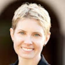 Lindsay Mcelfresh's Instagram, Twitter & Facebook