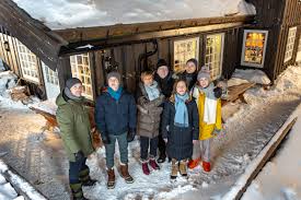 Eltern verlieren kurz nach der geburt ihr kind. Plotzlich So Still Relevant Film