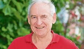 Peter Archbold's Instagram, Twitter & Facebook