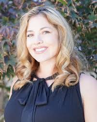 Diane Schmitz's Instagram, Twitter & Facebook