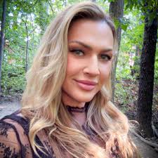 Is there any wind damage reported in New Lenox or Mokena, IL? A huge  microburst just passed through the northernmost areas of both towns. Please  share any flooding or wind damage observed