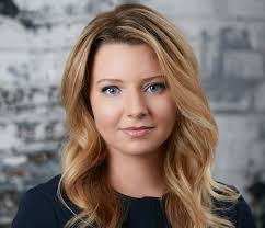 Jeanne Herbert's Instagram, Twitter & Facebook