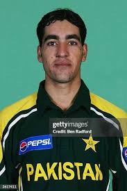 16 Photos & High Res Pictures