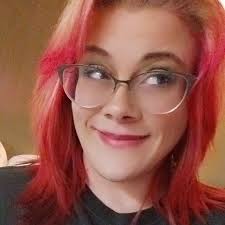 When do male puppies start head bobbing?