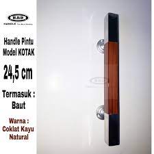 Memiliki rumah dengan model pintu jenis ini tentu akan menambah kesan elegan dari segi tampilan. Jual Handle Pintu Pegangan Pintu Gagang Pintu Model Kotak 1 24 5 Cm Kab Pati Hmd Brass Tokopedia