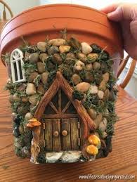 15 Jardins Miniature De Conte De Fee A Creer Soi Meme Pour L Interieur Ou L Exterieur Diy Idees Creatives Idees Jardin Jardin Miniature Decoration Jardin