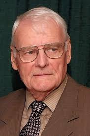 UW-Stout: Memorial in the works for former Chancellor Robert Swanson