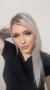 Laura Jane Low (@laurajanelow)