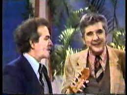 Su obra incluye canciones de gran fama y prestigio. Chamin Correa Y Roberto Cantoral Como Iniciaron Los Tres Caballeros Youtube