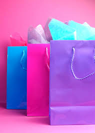 Medium bags might use 2 to 3 pieces of tissue for cushioning on the bottom and sides, plus 2 pieces to poof out the top. How To Put Gifts In A Bag With Tissue Paper