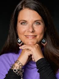 Bernadette Downing's Instagram, Twitter & Facebook