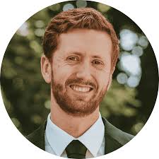 Navigating the Shift from VMware to AWS for Modern IT Transformation