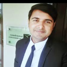 Does this game cheat by moving opposite?