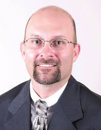 Shane Custer's Instagram, Twitter & Facebook